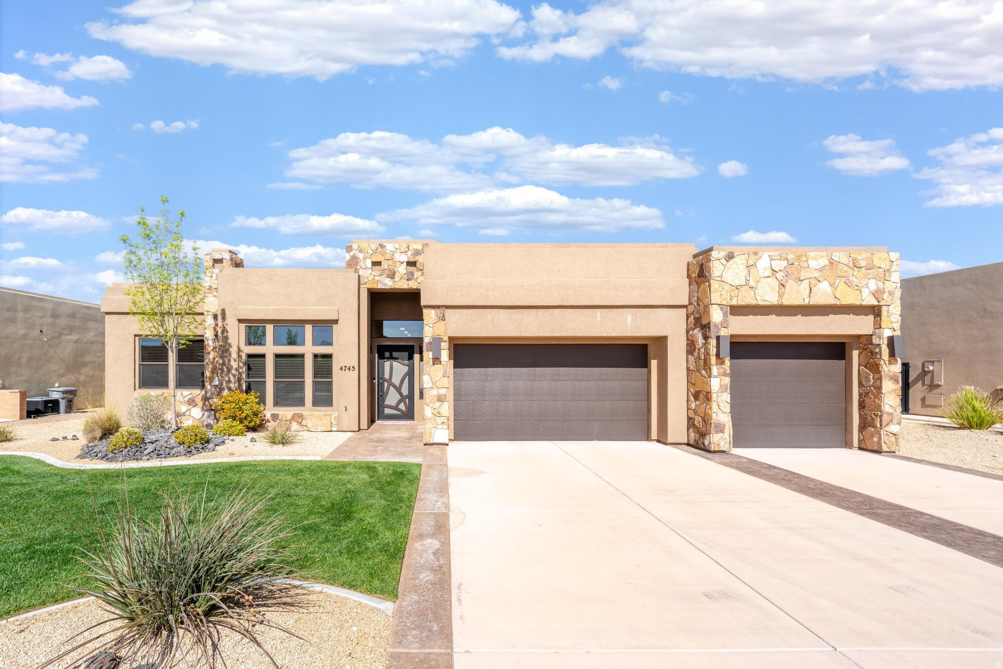 4745 N COTTONTAIL DR, St. George, UT 84770 — photo 1