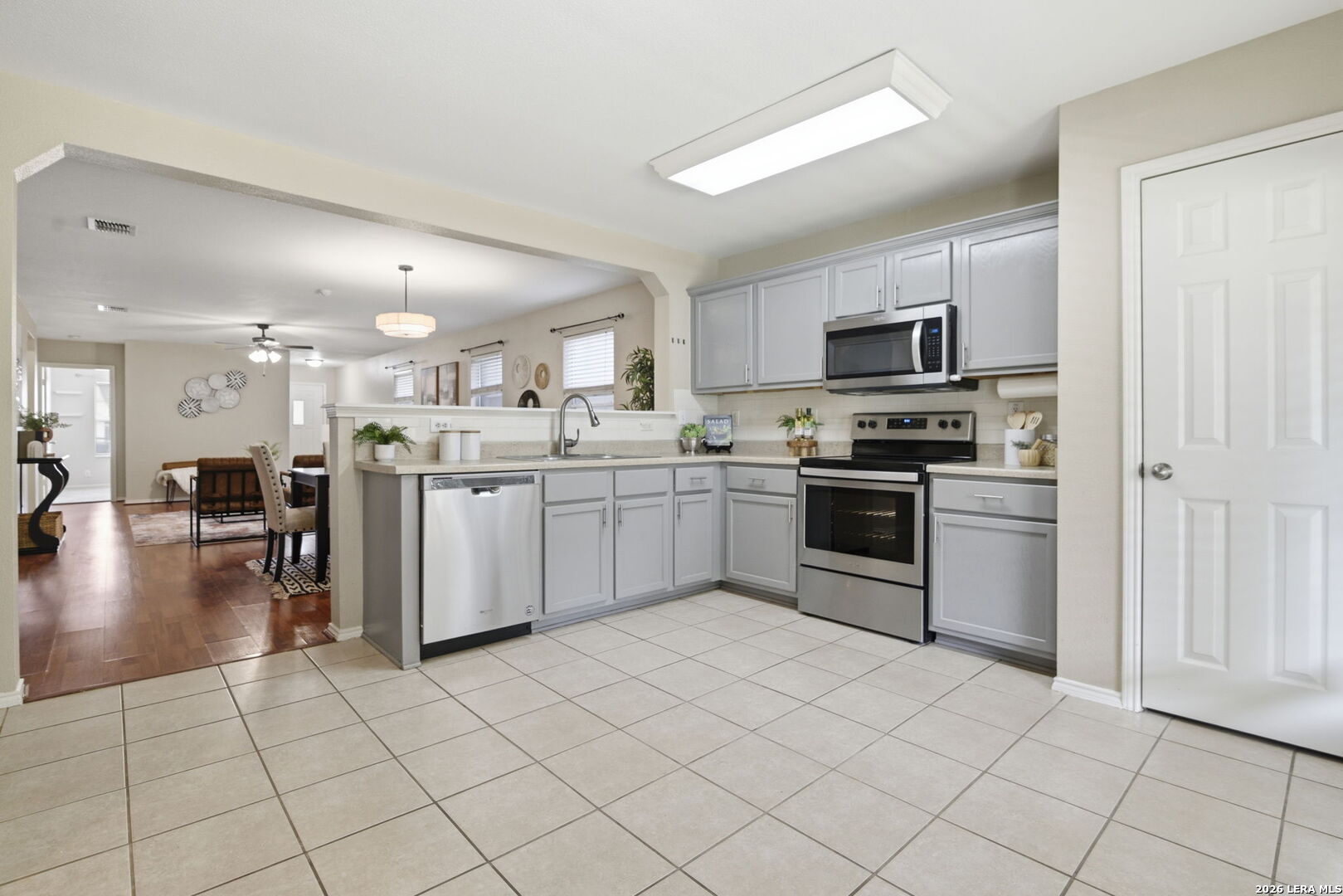 8031 SILVER GRV, ,  78254 — photo 1