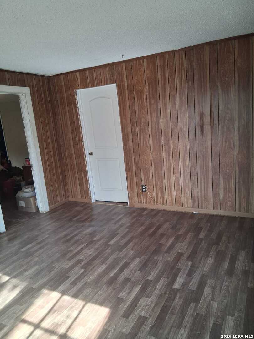 1420 Schulle, , 78666 — photo 1