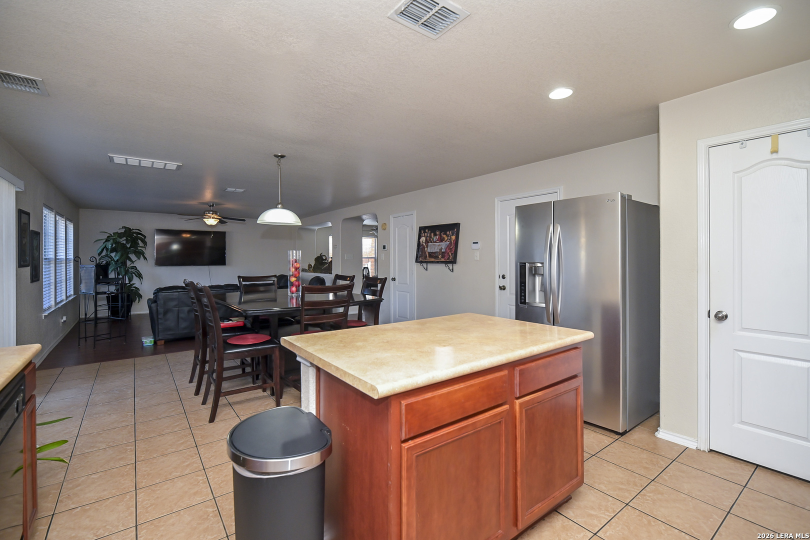 7207 Avery, , 78233 — photo 1