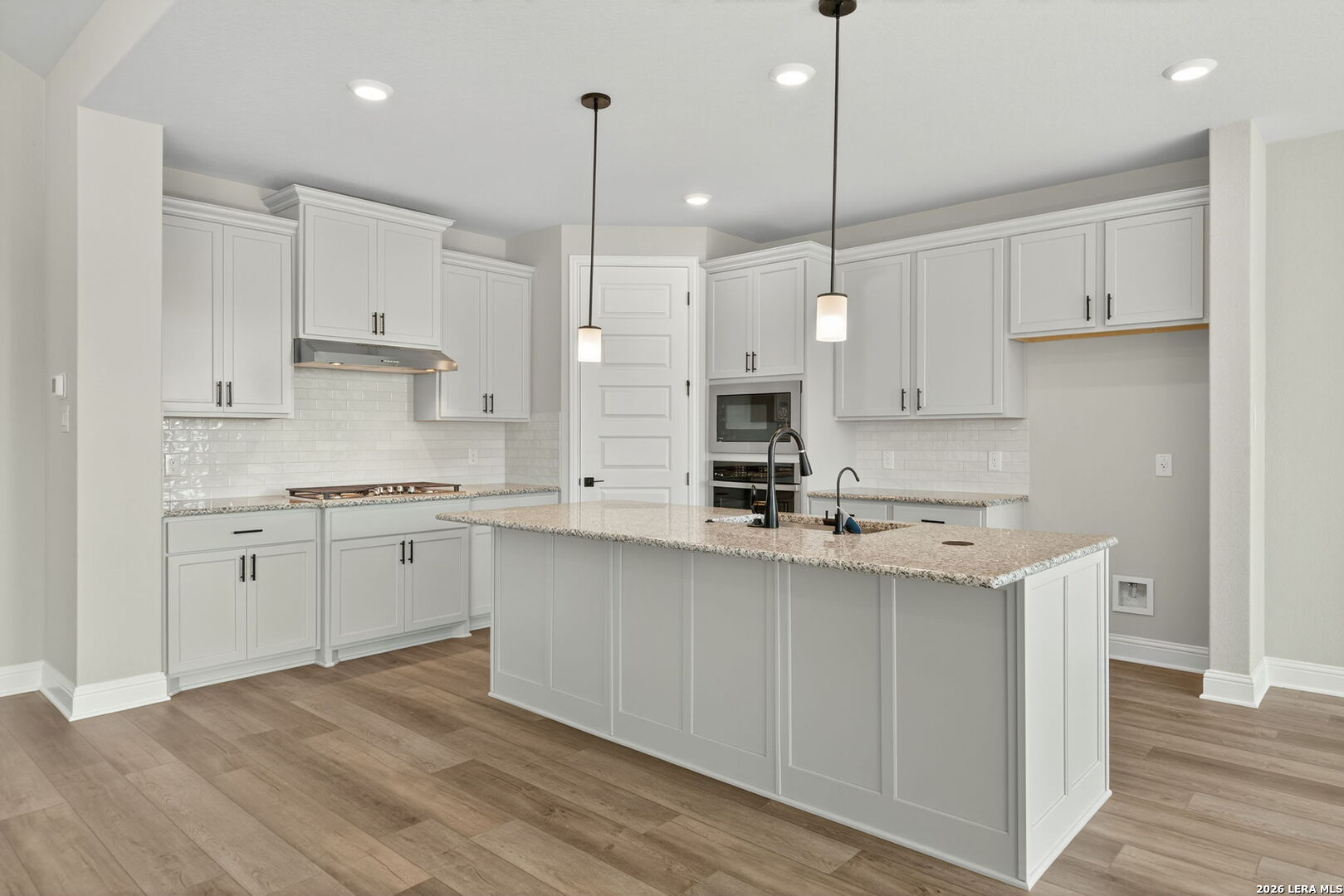 221 Janice, ,  78009 — photo 1