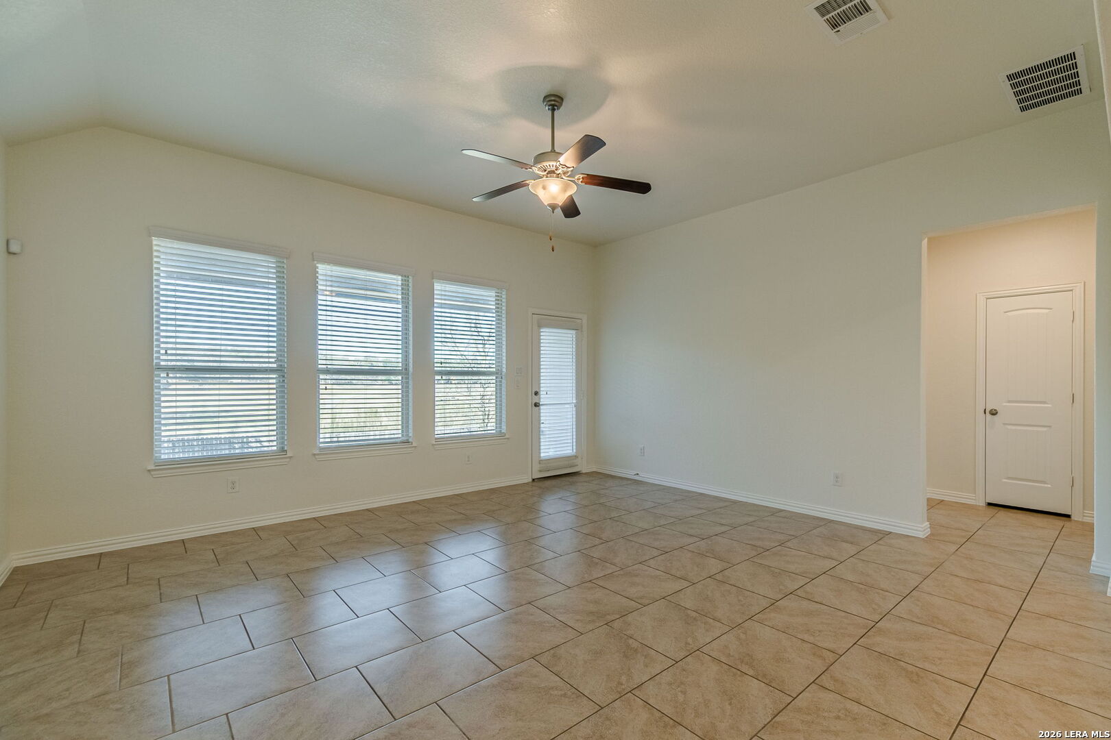 29625 elkhorn, , 78015 — photo 1