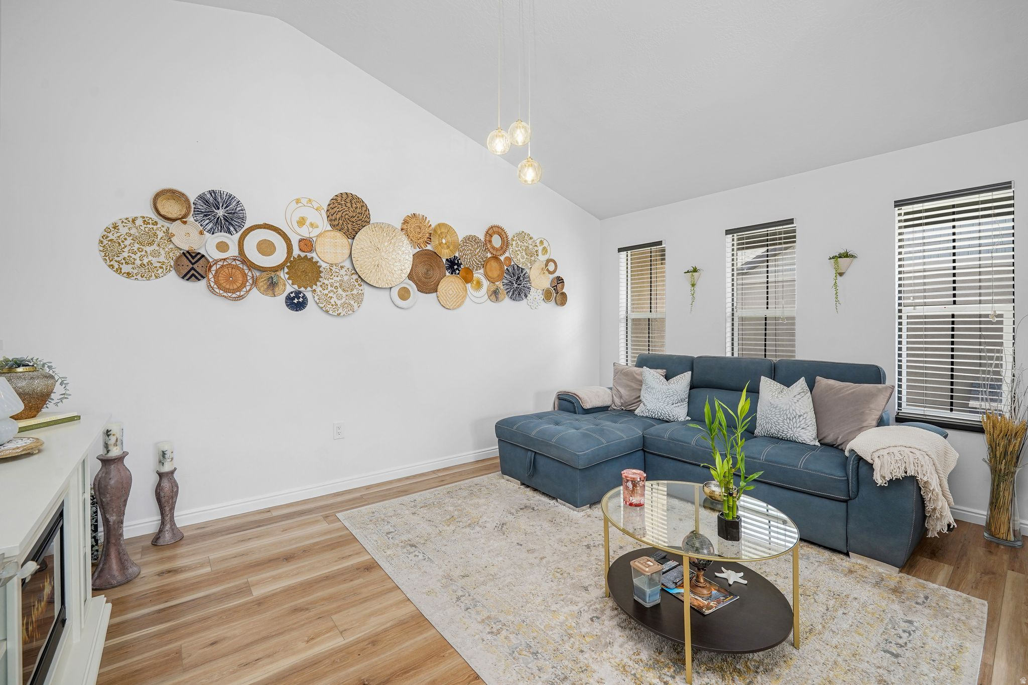 1022 W ALLINGTON DR, North Salt Lake, UT 84054 — photo 1