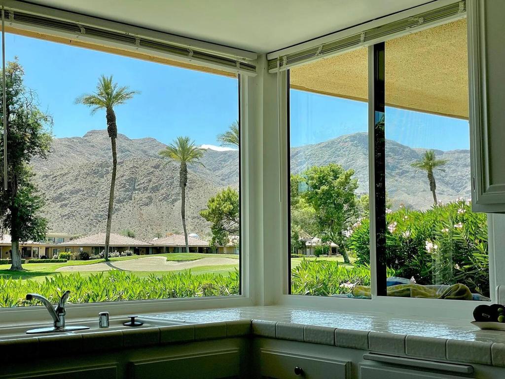 22 Palma Drive, Rancho Mirage, CA 92270 — photo 1