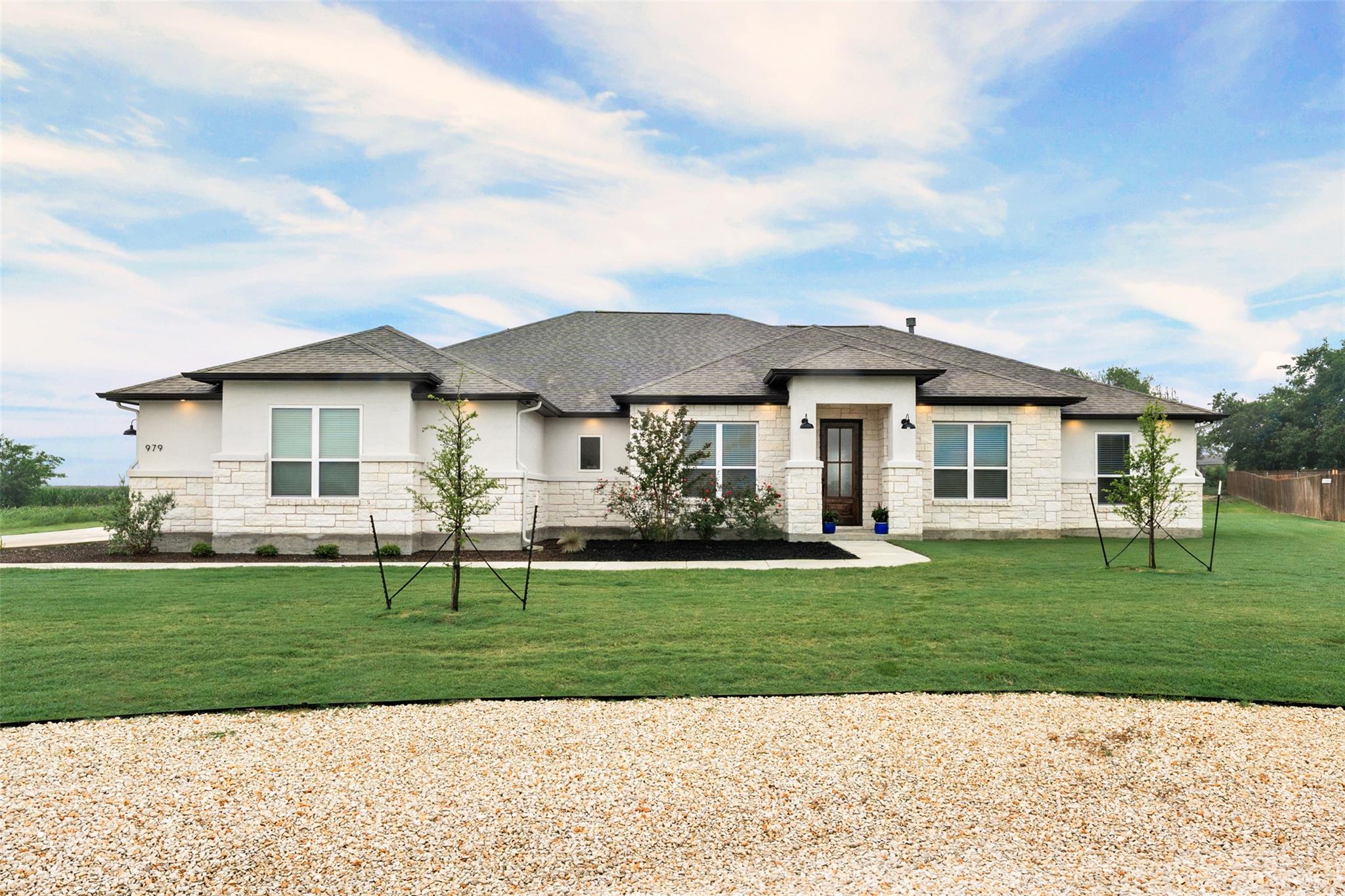 979 Inka Rd, Salado, TX 76571 — photo 1
