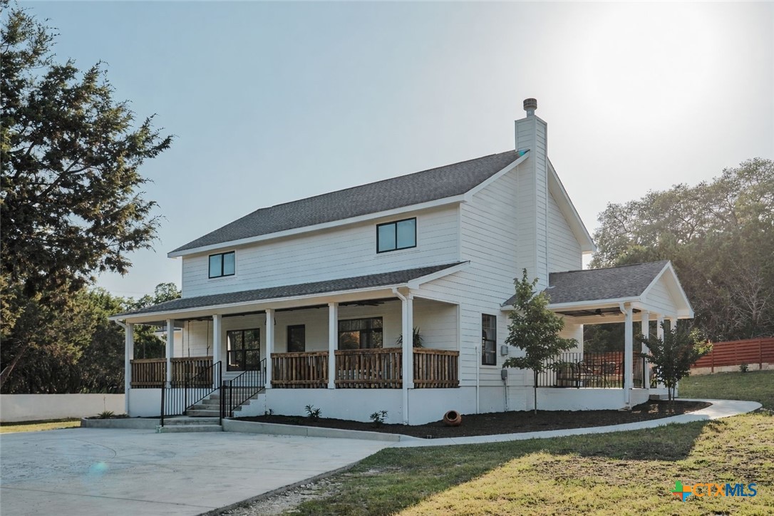 275 Stallion Springs Drive, Fischer, TX 78623 — photo 1