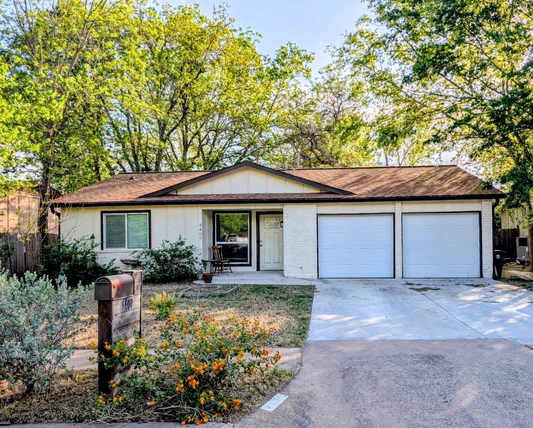 4407 Dovewood, Austin, TX 78744 — photo 1