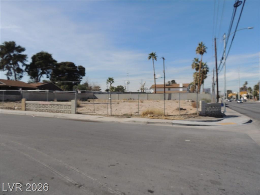 3313 Seneca Drive, Las Vegas, NV 89169 — photo 1