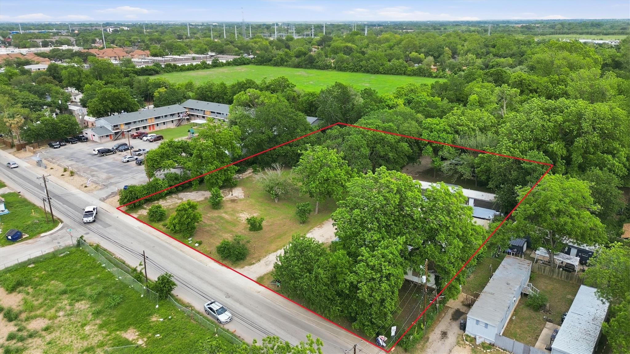 324 Linda, San Marcos, TX 78666 — photo 1