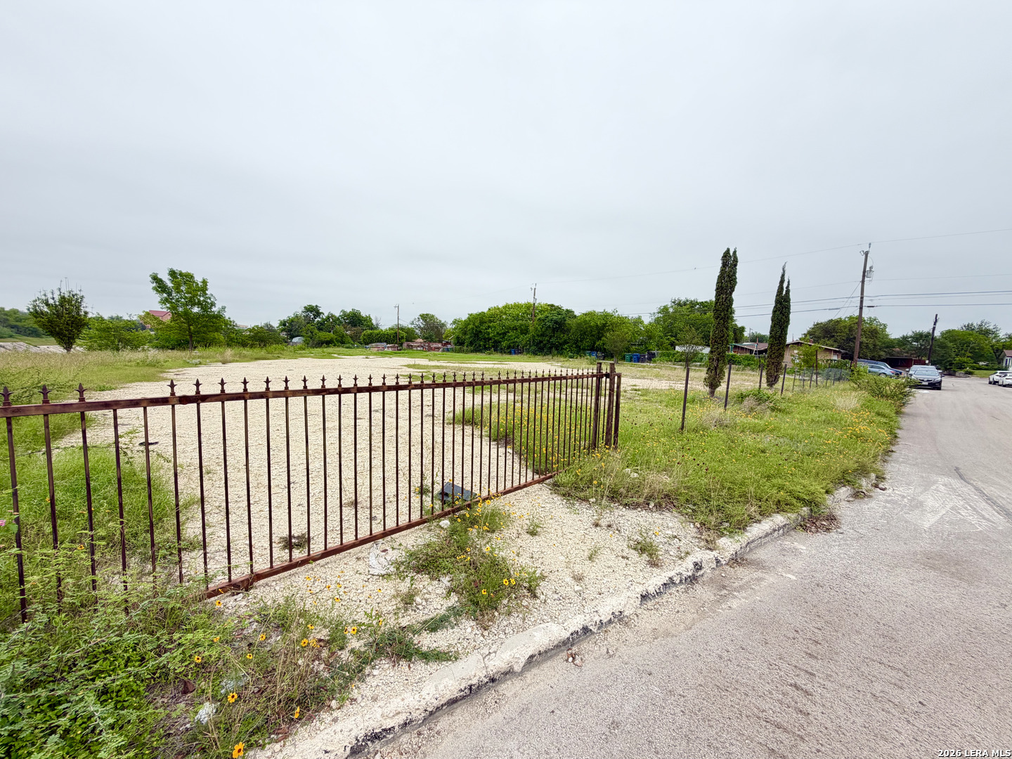 0 Elba, ,  78213 — photo 1