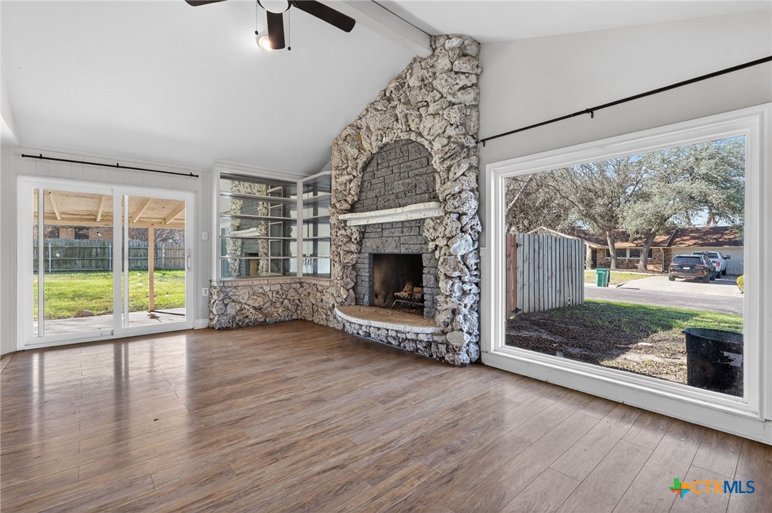 220 W Mockingbird Ln, Harker Heights, TX 76548 — photo 1