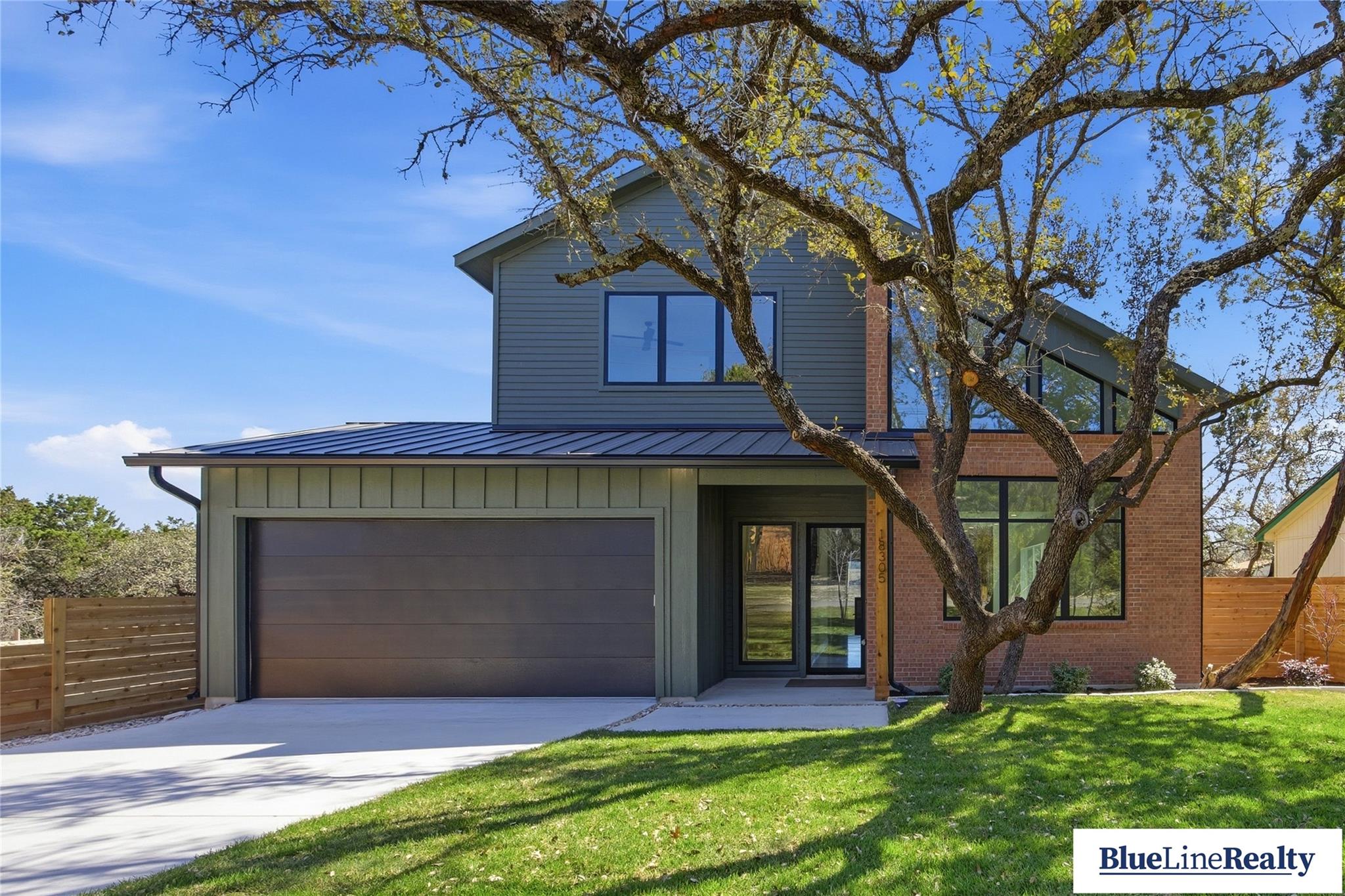 18305  Lake Oaks Dr, Jonestown, TX 78645 — photo 1