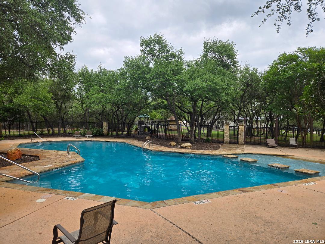 516 CIELO VIS, , 78133 — photo 1
