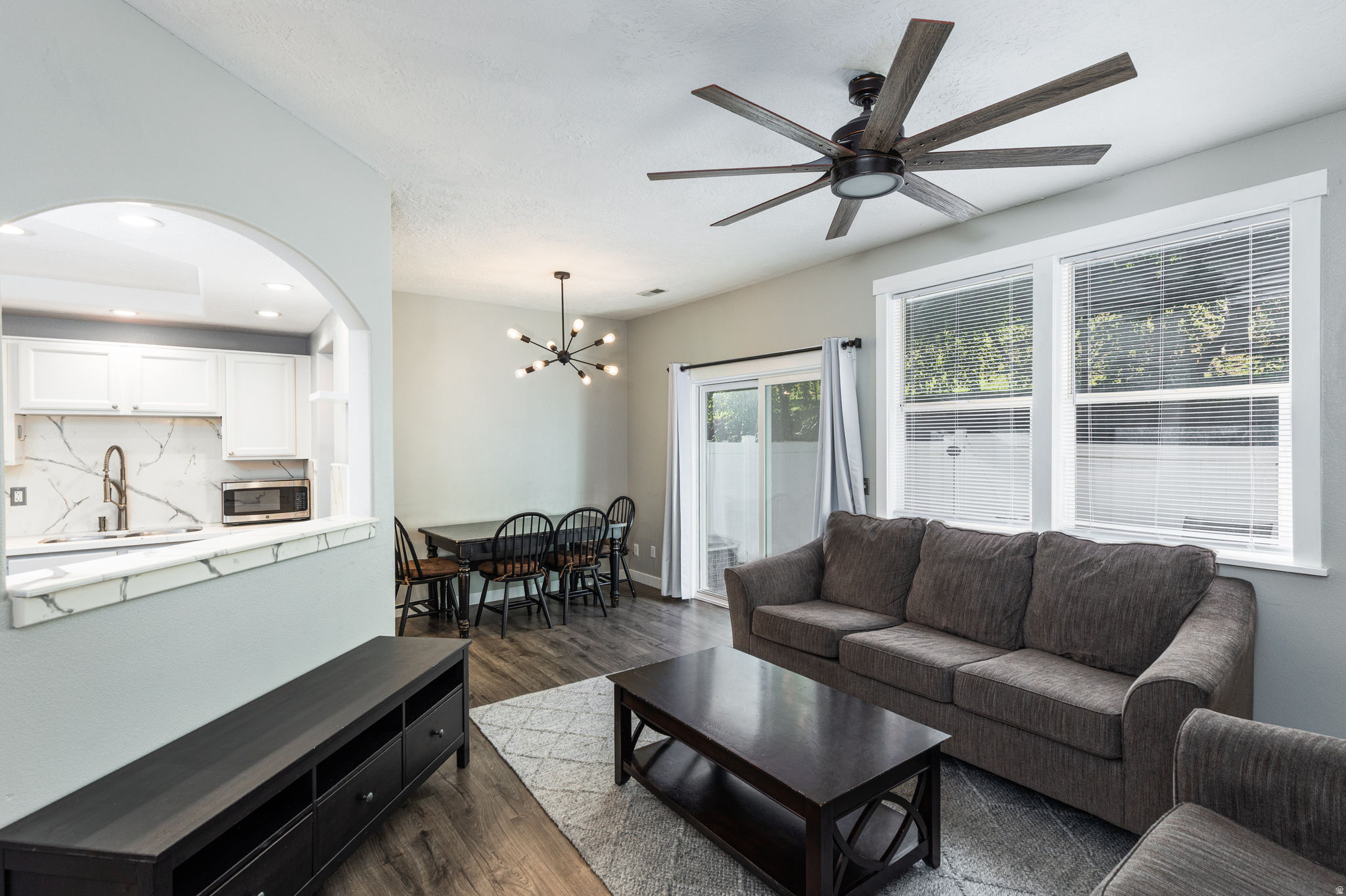 182 E DAISYFIELD DR, Draper, UT 84020 — photo 1