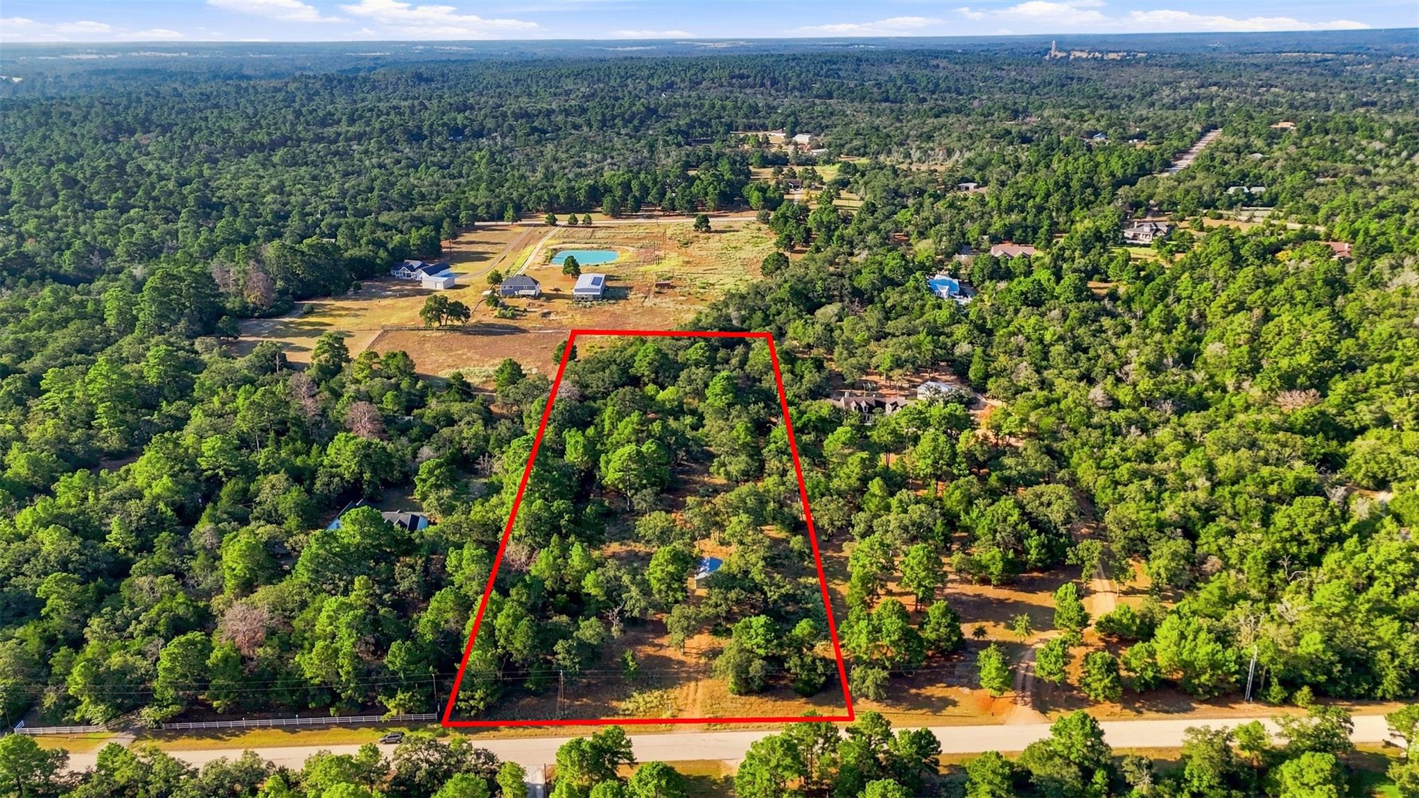 133 Roundup, Smithville, TX 78957 — photo 1
