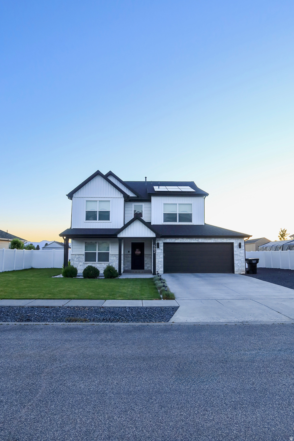 582 S LAKESIDE DR, Franklin, ID 83237 — photo 1