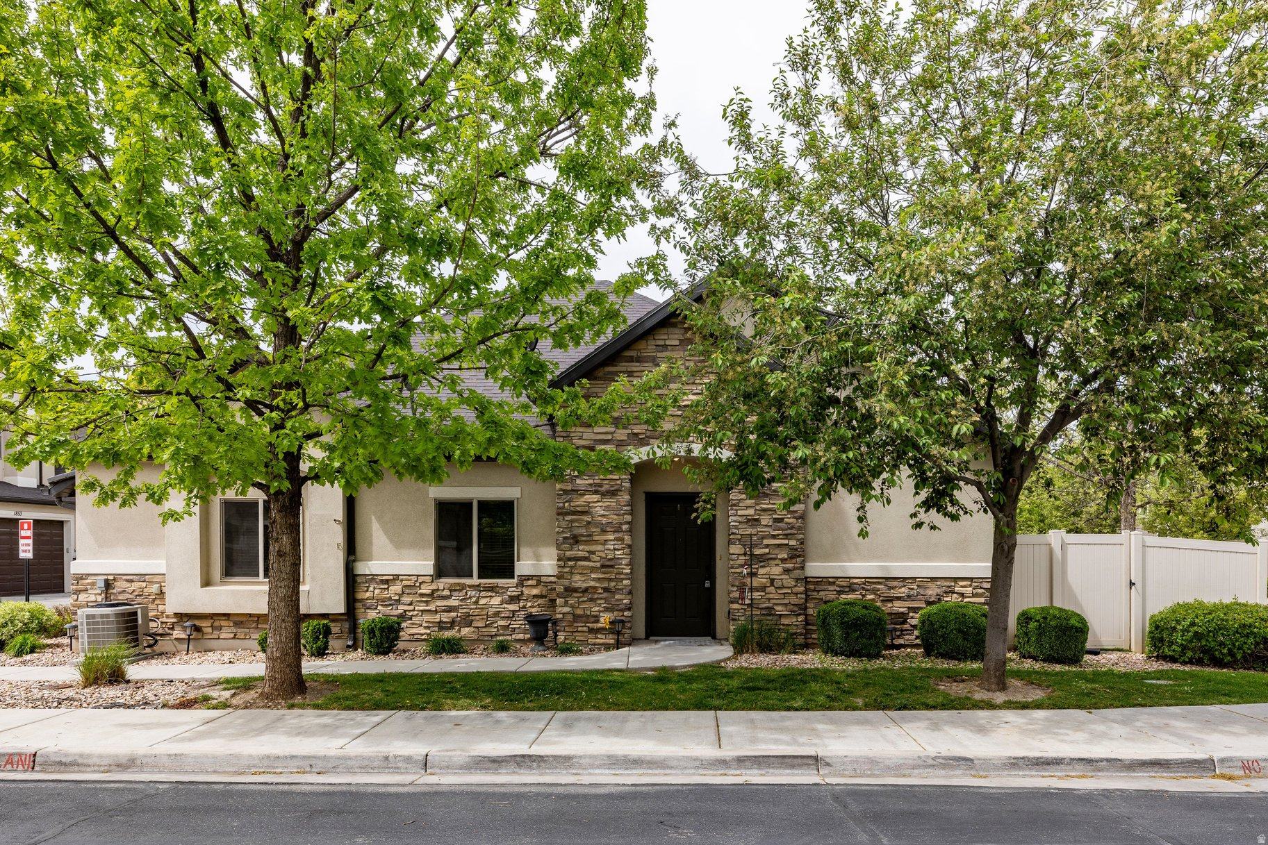1844 W 2300 S, Woods Cross, UT 84087 — photo 1