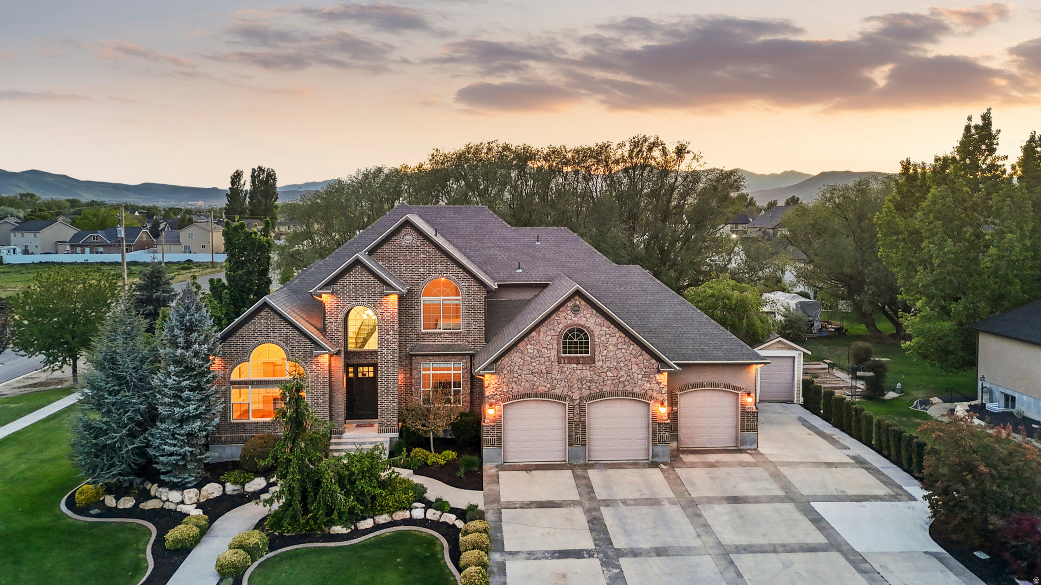 1872 S COUNTRY LANE, Lehi, UT 84043 — photo 1