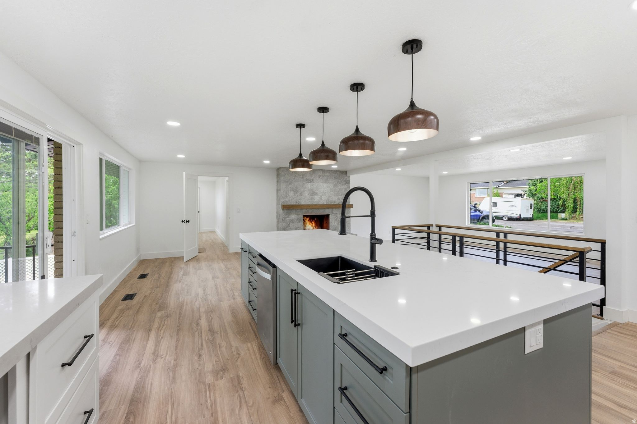 871 N BONITA WAY, Centerville, UT 84014 — photo 1