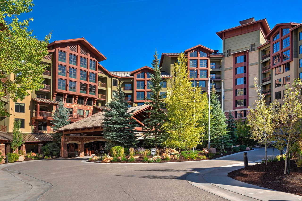 3855  GRAND SUMMIT DR #109 Q2, Park City, UT 84098 — photo 1