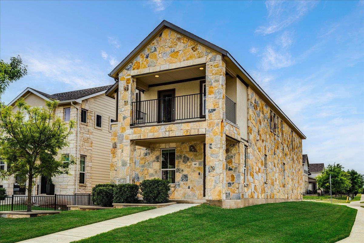 147 Sawtooth Mountain, Dripping Springs, TX 78620 — photo 1