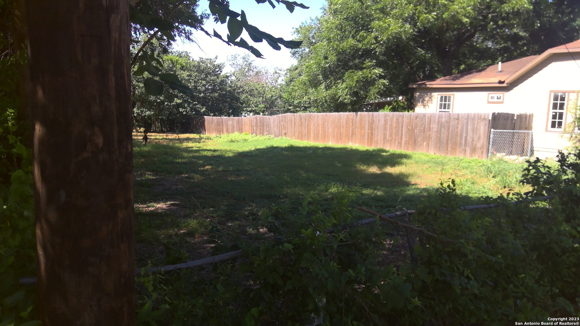 112 Del Valle Alley, ,  78207 — photo 1