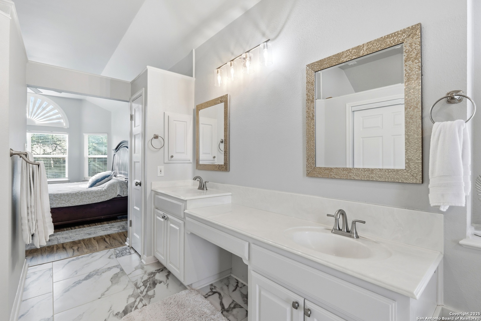 6438 Amber Oak, ,  78249 — photo 1