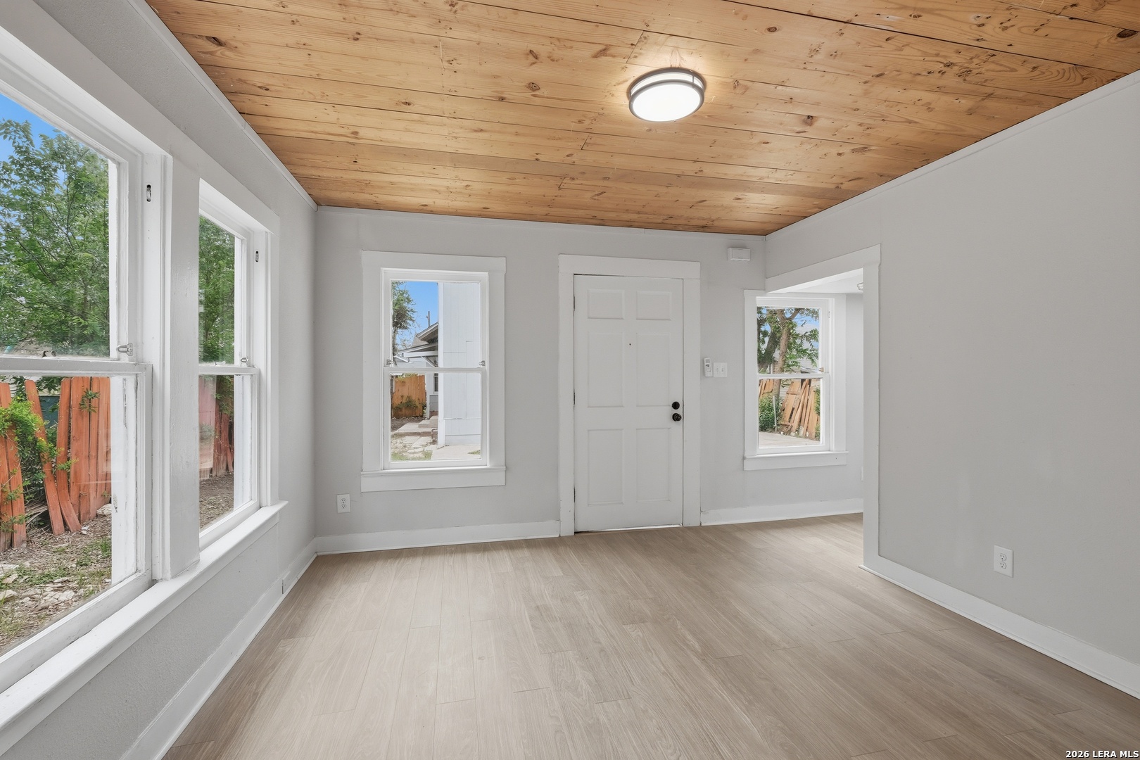 329 HOT WELLS BLVD, ,  78223 — photo 1
