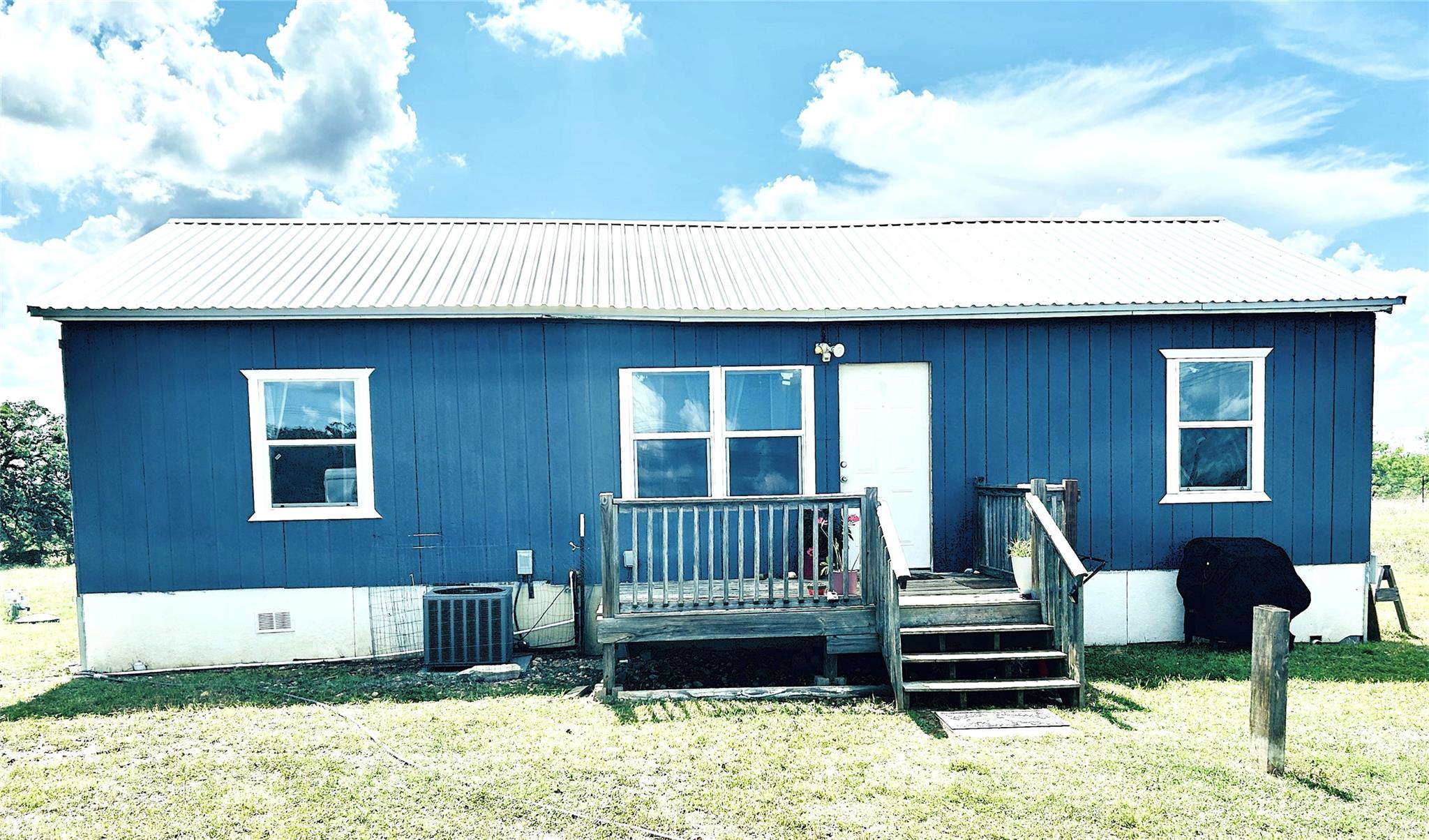 136 Fm 2239, Paige, TX 78659 — photo 1