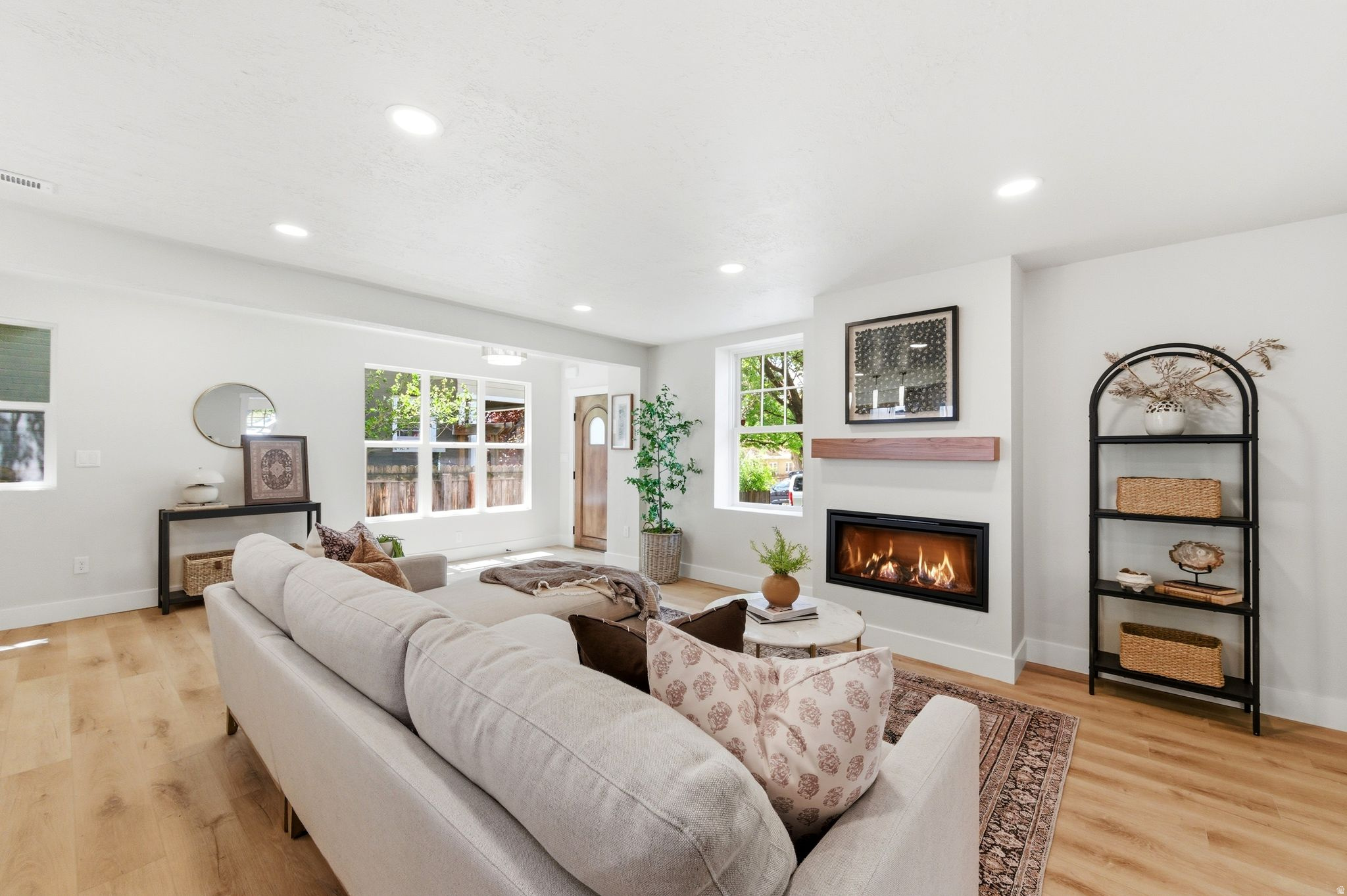 186  M ST, Salt Lake City, UT 84103 — photo 1