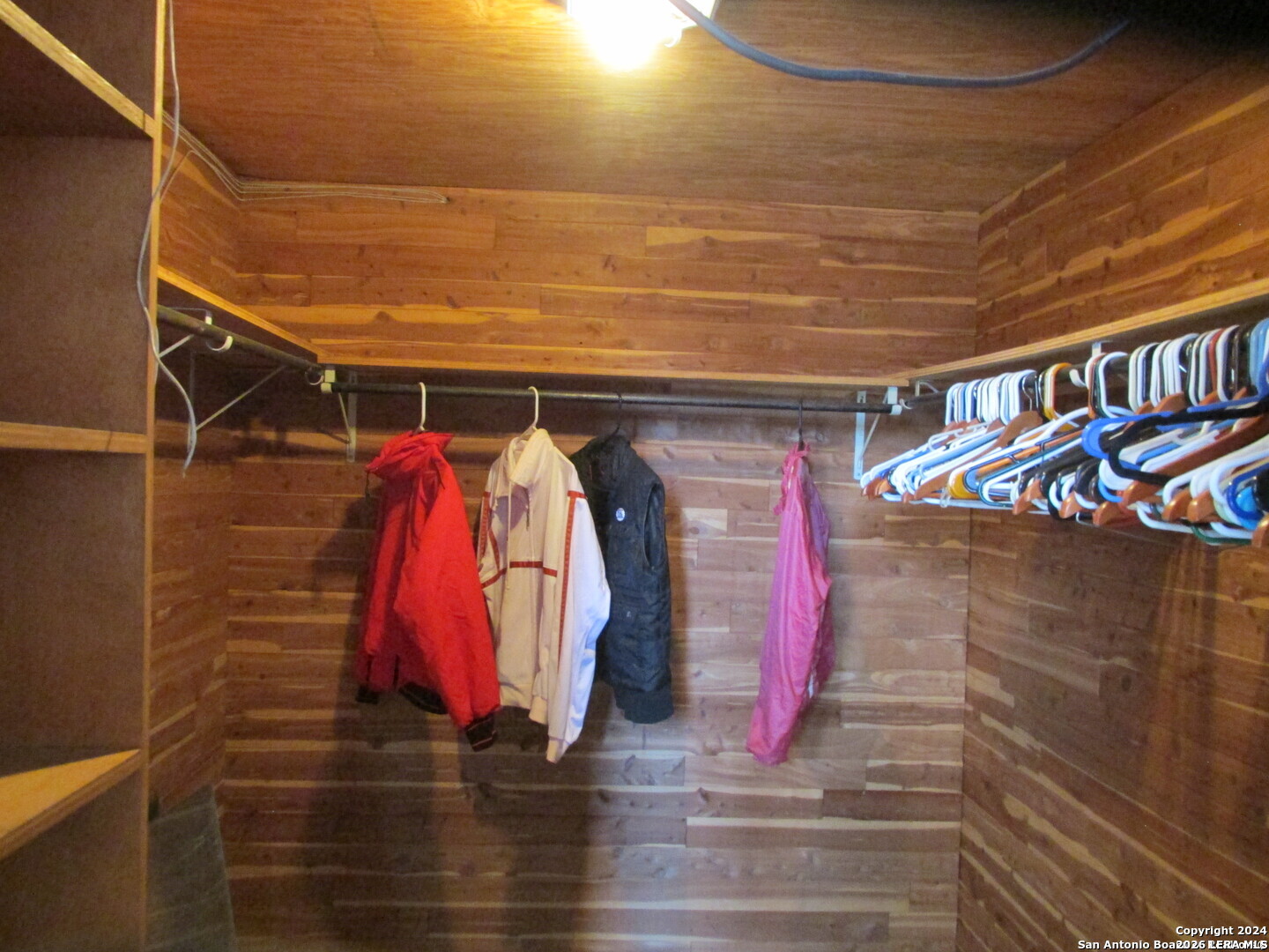 617 Bynum, ,  78211 — photo 1