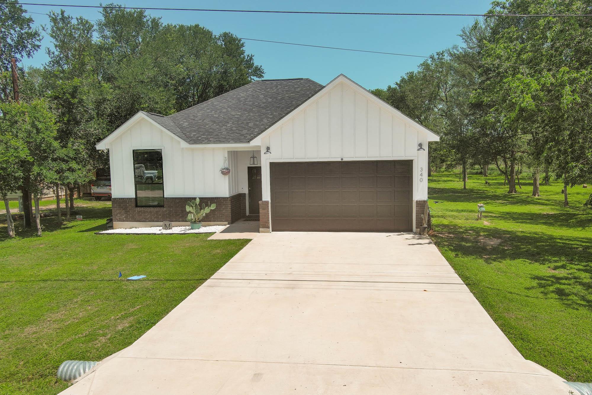 338 Keanahalululu, Bastrop, TX 78602 — photo 1