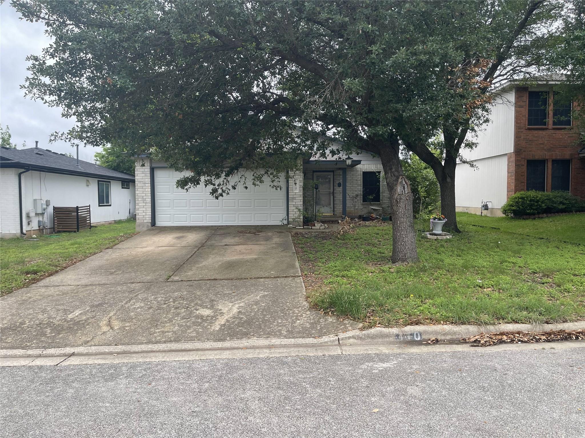 110 Brentwood, Leander, TX 78641 — photo 1