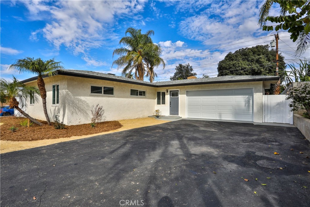 4035 Madrona, Riverside, CA 92504 — photo 1