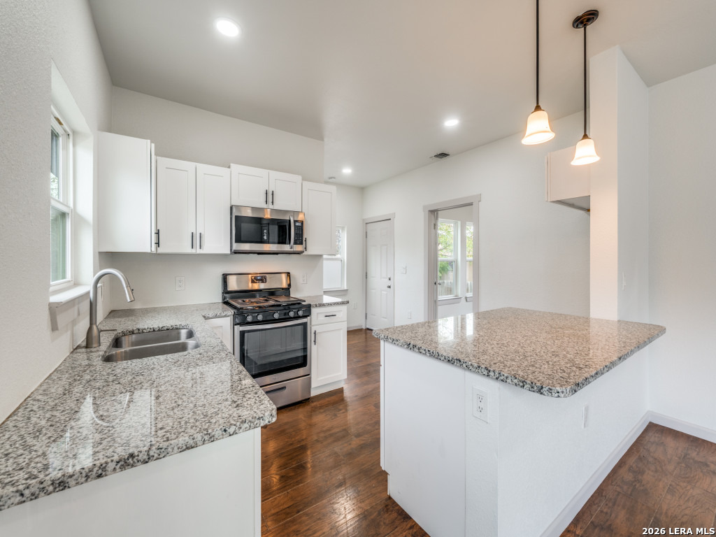 623 Gulf, , 78202 — photo 1