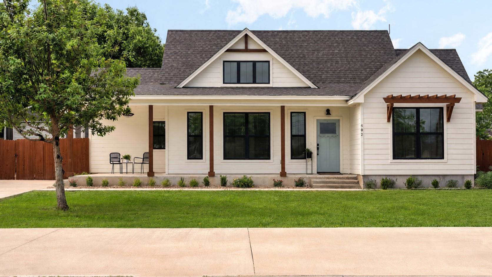 402 Ash, Johnson City, TX 78636 — photo 1