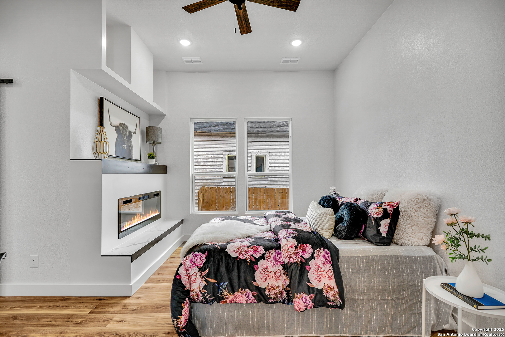 520 Mistletoe, , 78212 — photo 1
