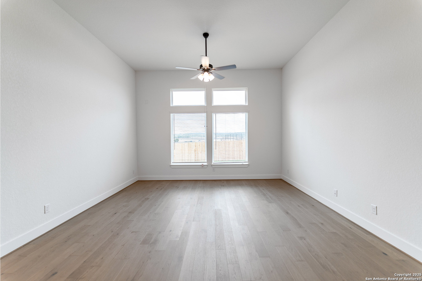 182 Ednie Ln, , 78066 — photo 1