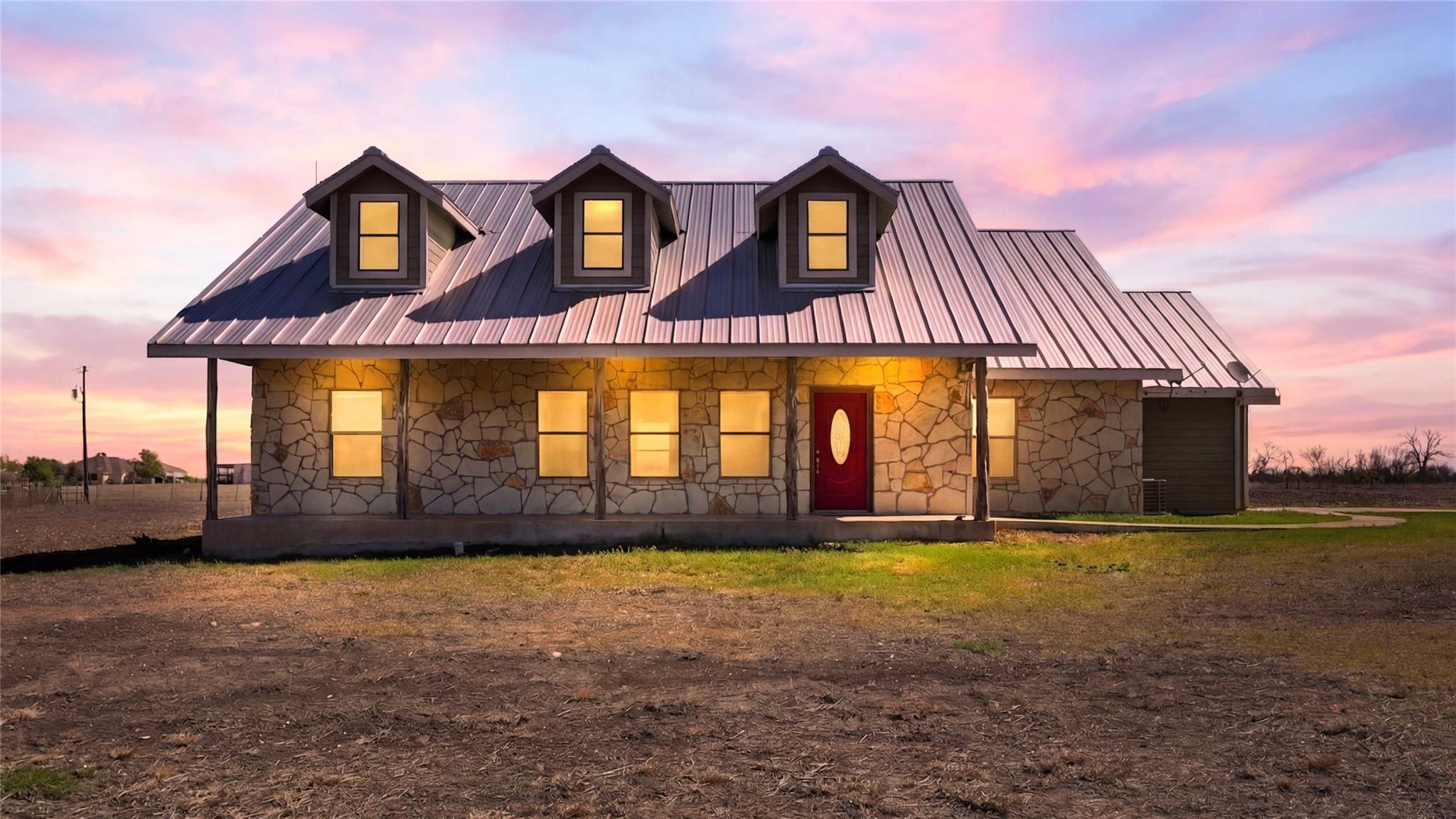 4355 River, Martindale, TX 78655 — photo 1