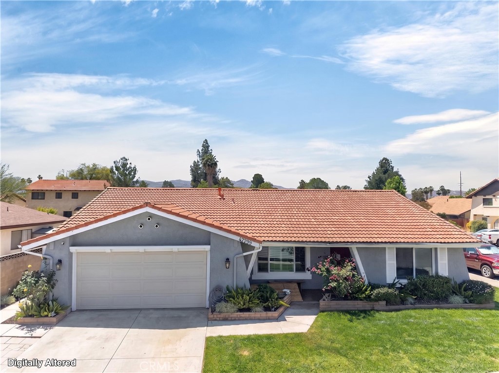 42299 Buenos Aires, Hemet, CA 92544 — photo 1