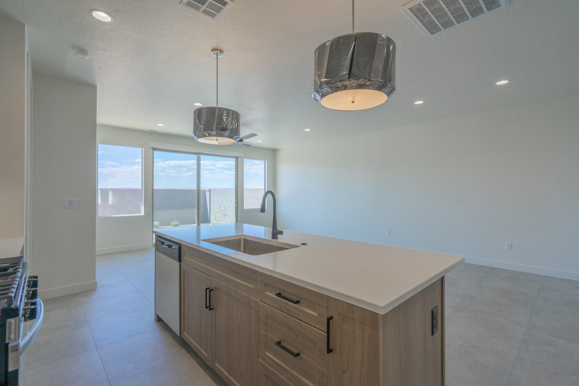 2967 W 570 N, Hurricane, UT 84737 — photo 1