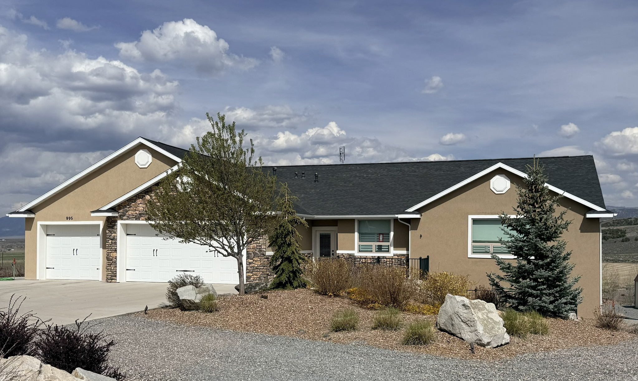 995 S 230 E, Panguitch, UT 84759 — photo 1