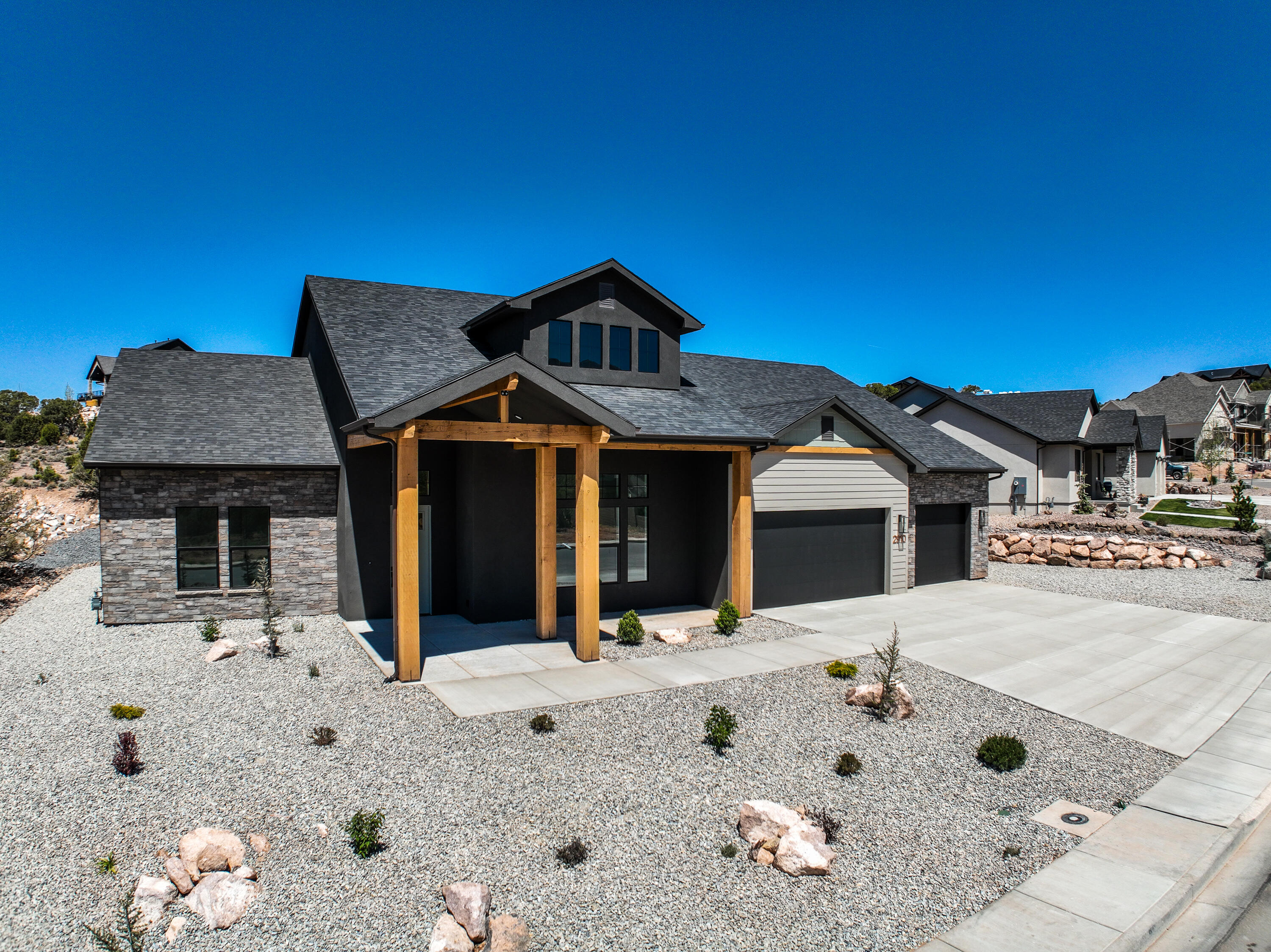 2910 W Rock Ridge RD, Cedar City, UT 84720 — photo 1