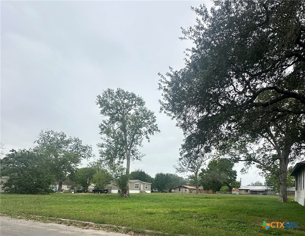 TBD Edgar St, Yoakum, TX 77995 — photo 1
