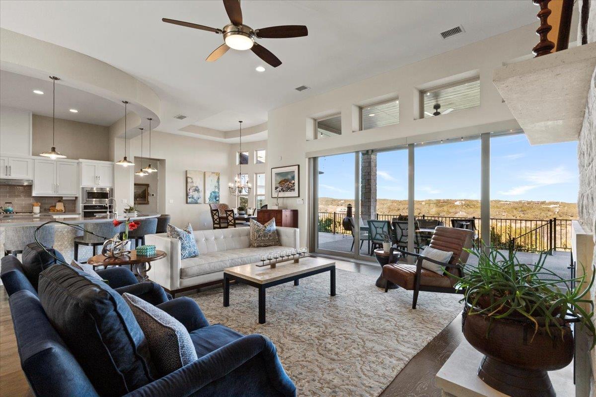 17825 Windecker, Dripping Springs, TX 78620 — photo 1