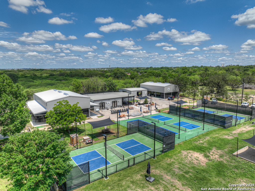 624 Krueger, New Braunfels, TX 78132 — photo 1