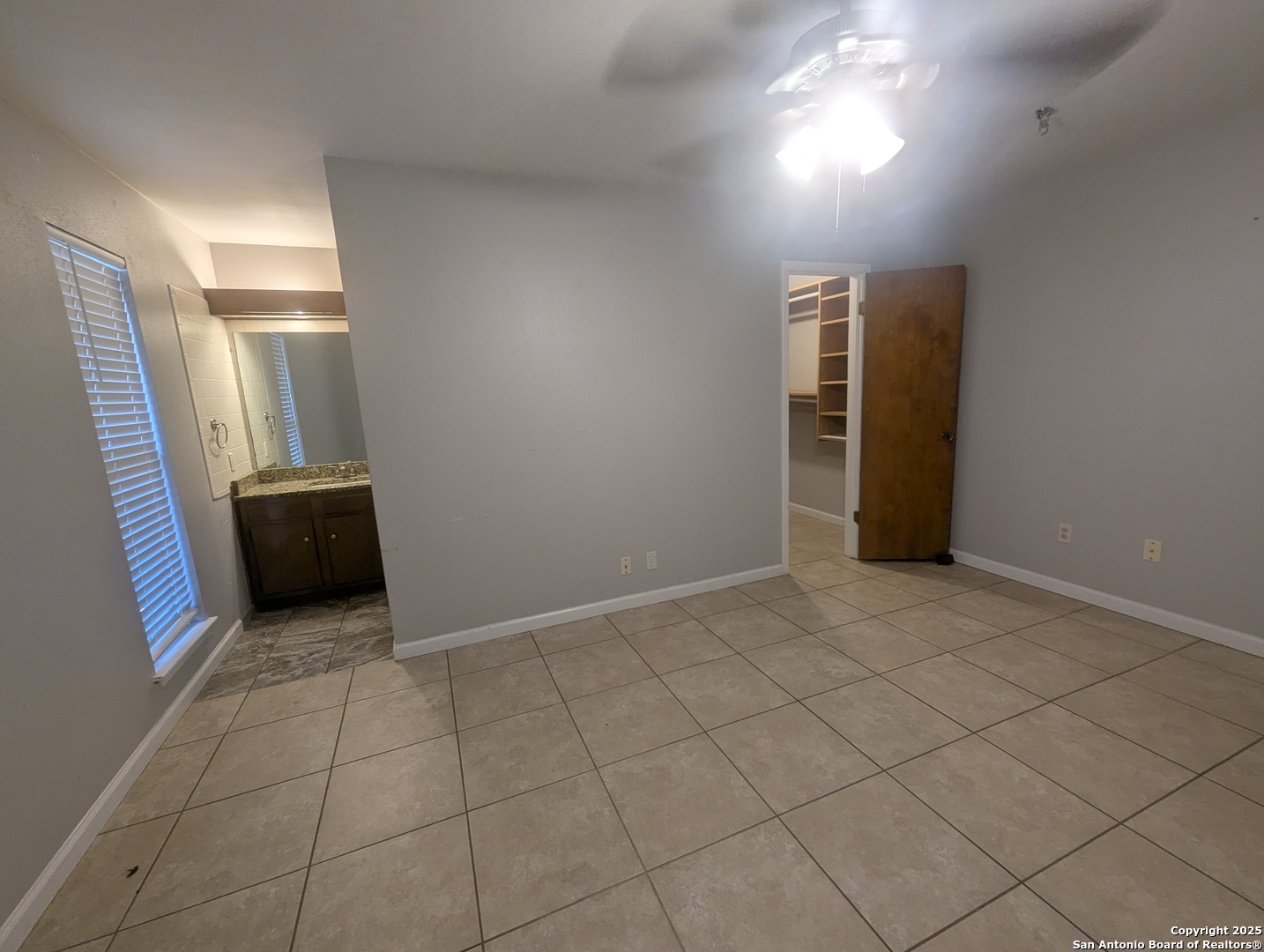4406 Bayliss, , 78233 — photo 1