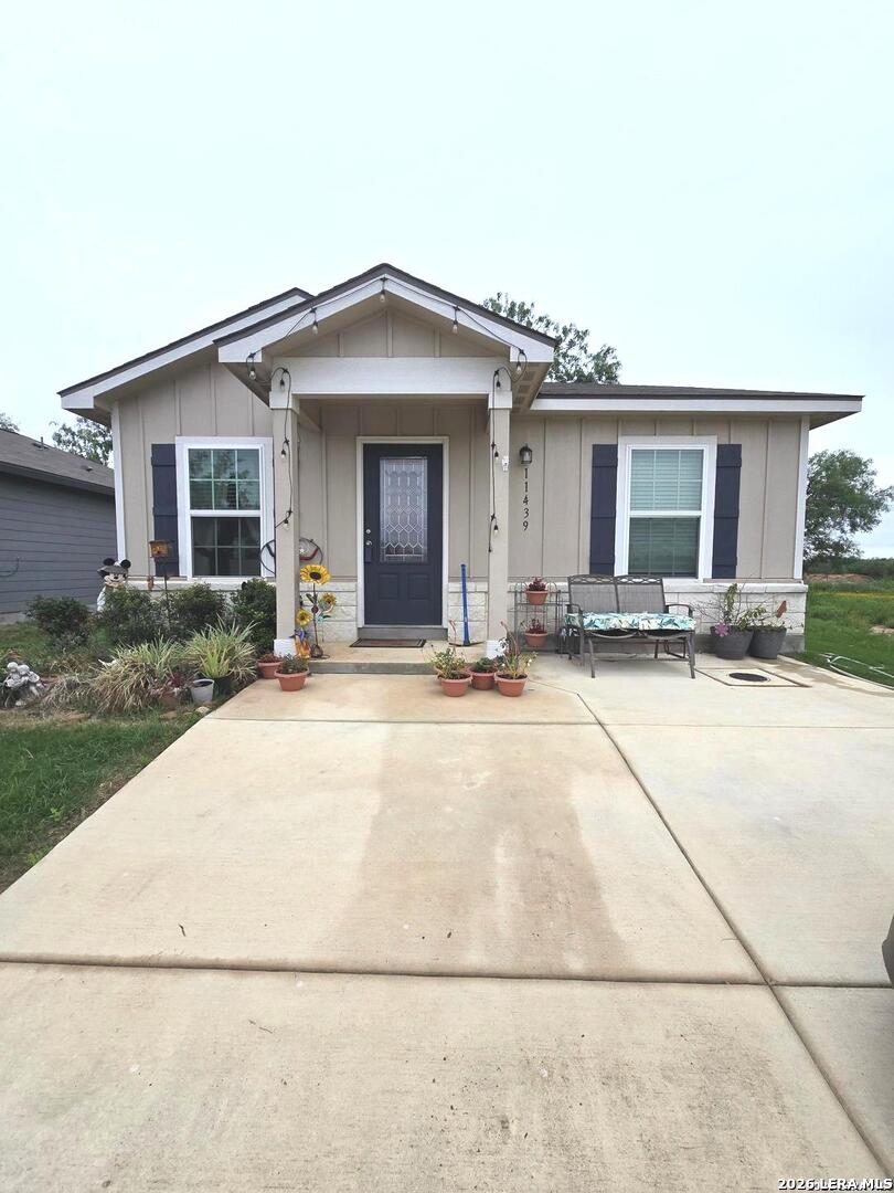 11439 Blue Heron, San Antonio, TX 78223 — photo 1