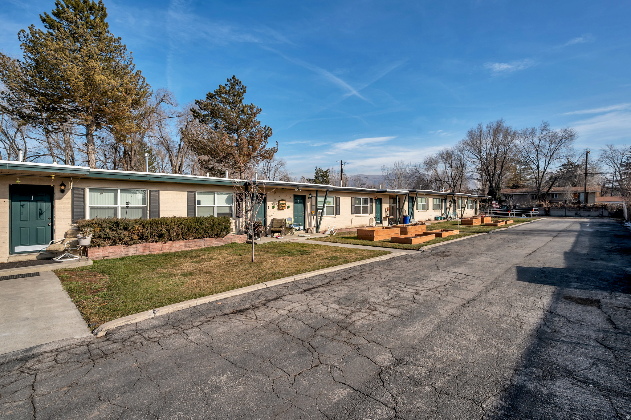 850 N REDWOOD RD #1-4, Salt Lake City, UT 84116 — photo 1