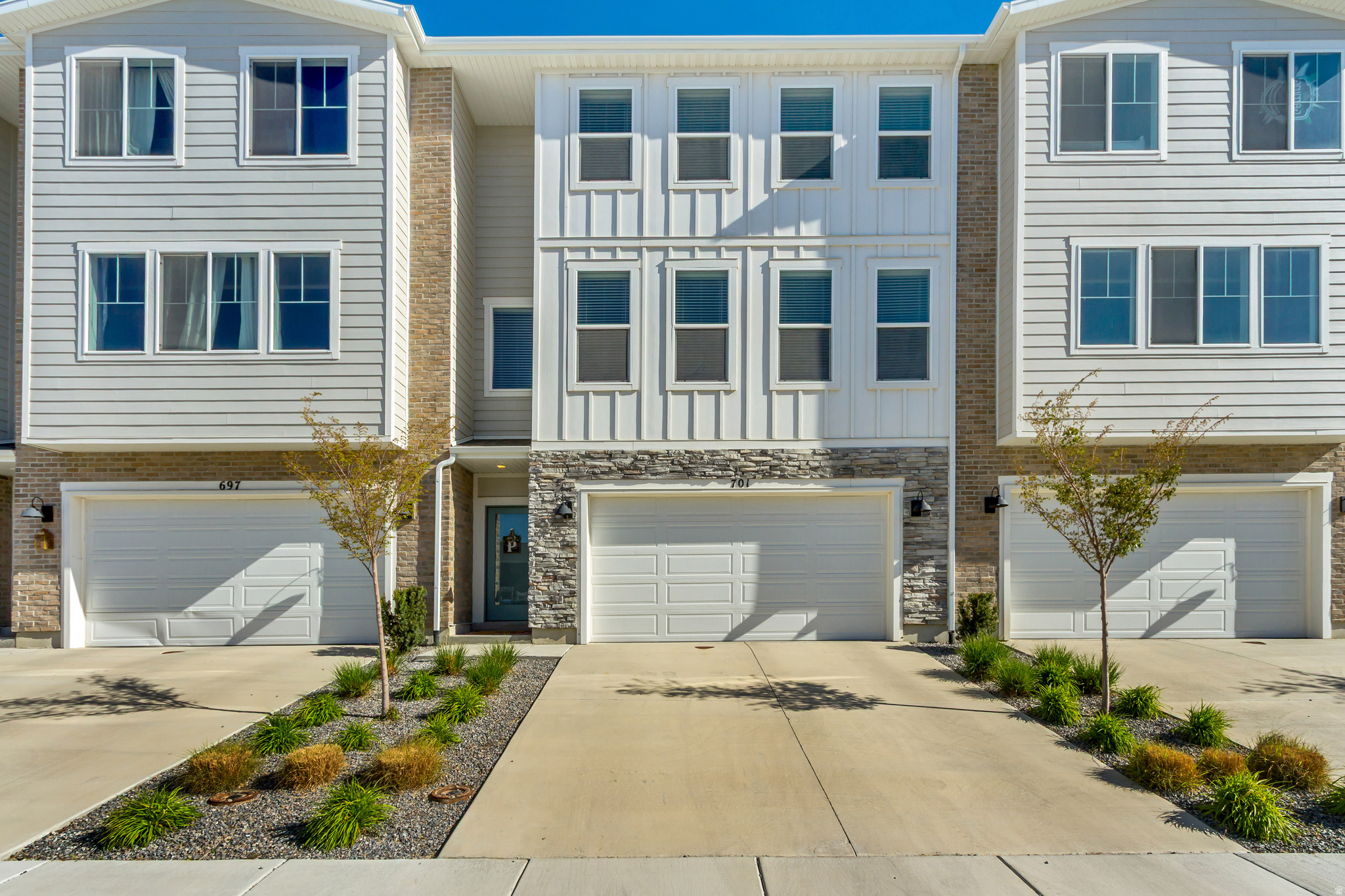 701 E GARDEN GROVE DR, Eagle Mountain, UT 84005 — photo 1